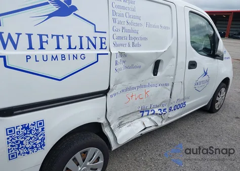 2019 Nissan Nv200 Sv z USA, uszkodzony, nr VIN 3N6CM0KN1KK698668